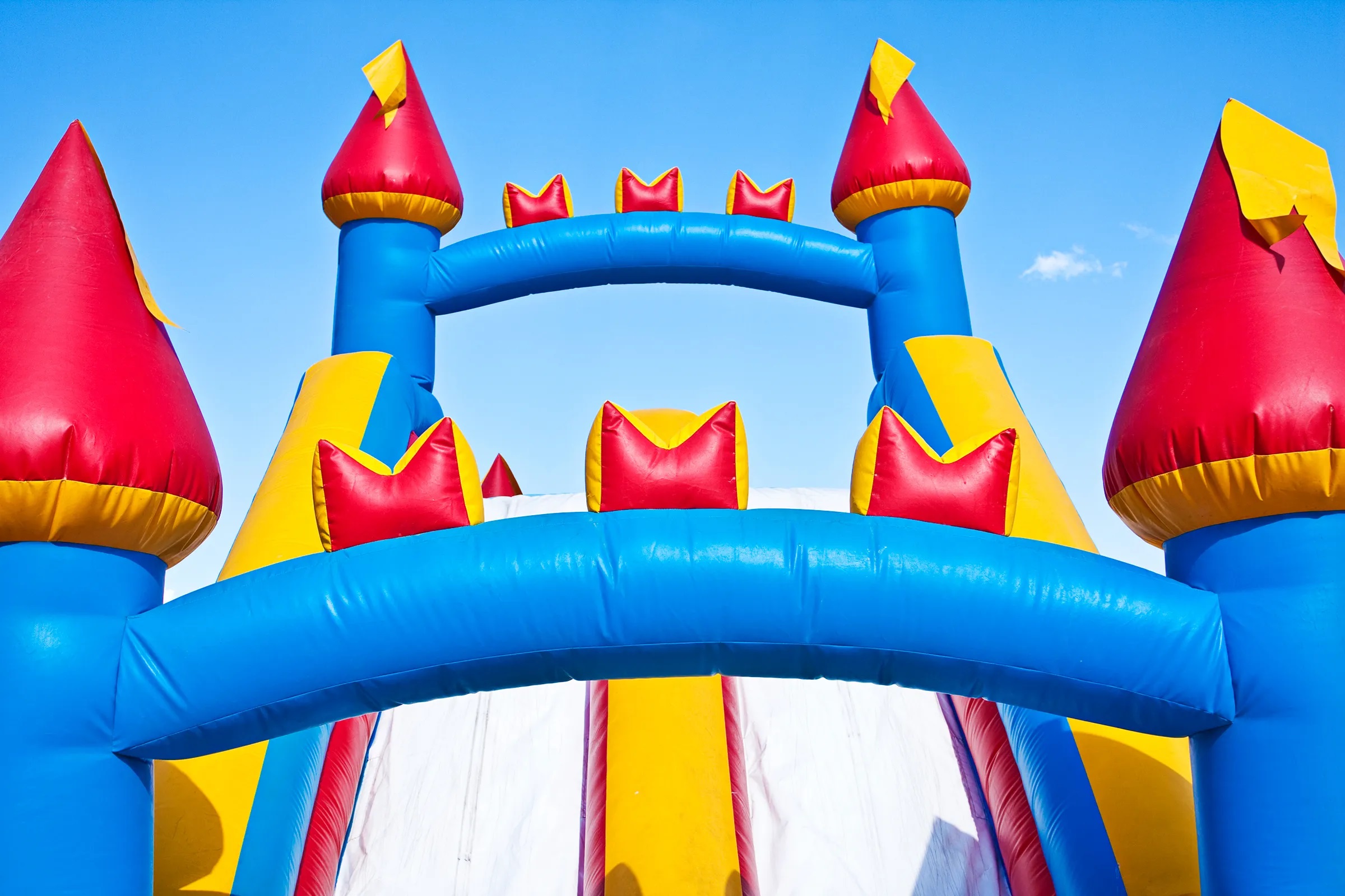 What is a bouncy castle? How to Have Fun for Hours Using a Bouncy Castle for a Function
